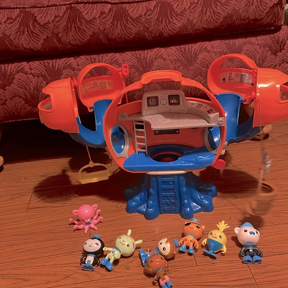 Octonauts Octopod Playset With 8 Characters - Picture 3 of 5